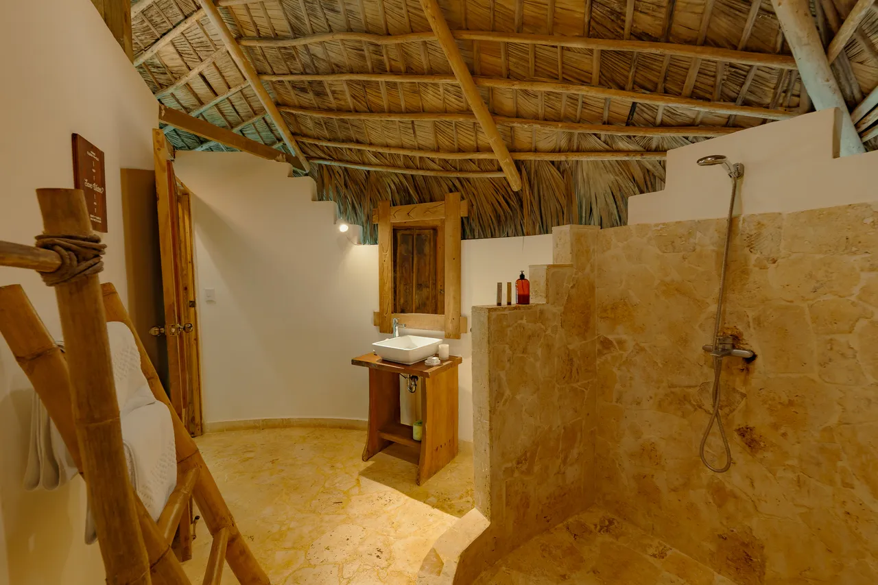 Hotel el valle lodge samana room three 4
